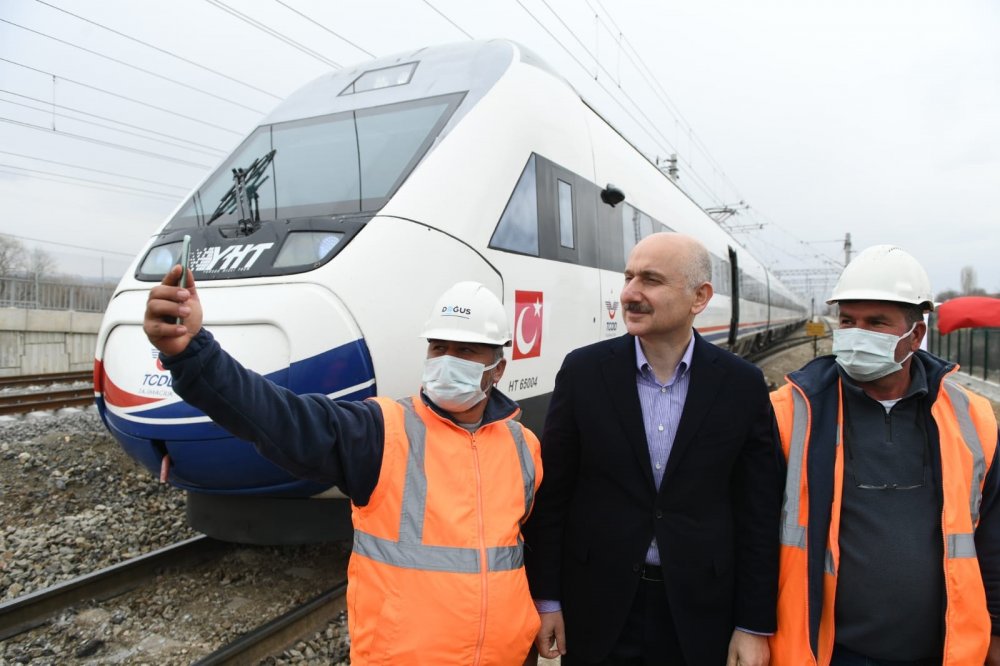 Bakan Karaismailoğlu'ndan Ankara-Sivas YHT hattı açıklaması
