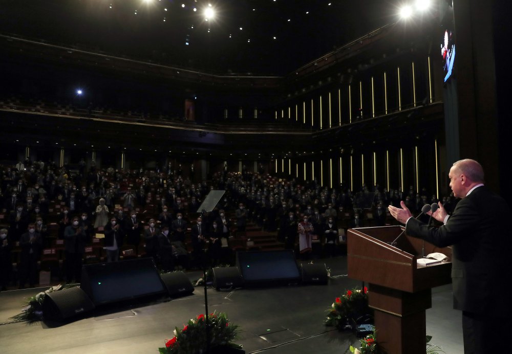 Cumhurbaşkanı Erdoğan: İstiklal Marşımız etrafında kenetlenmeliyiz