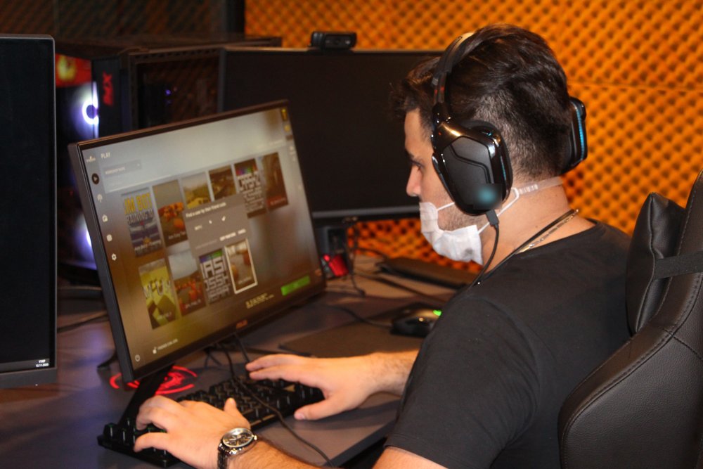 Koronavirüs e-spora ilgiyi artırdı; oyun oynayarak 10 bin TL kazanan var