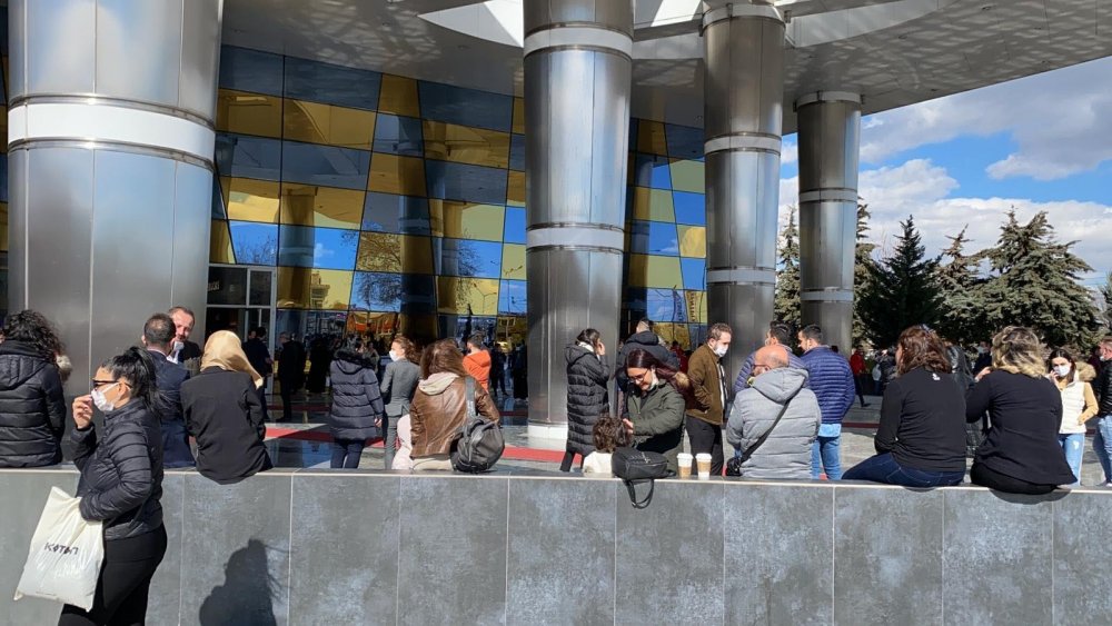 Konya'da AVM yangını paniği