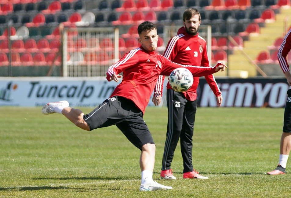 Turgutluspor'a milli gurur