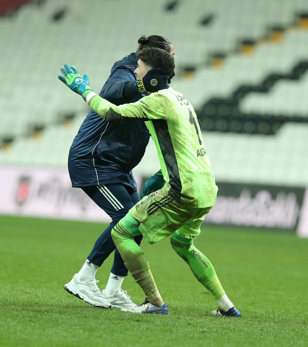 Altay Bayındır, gözyaşlarına hakim olamadı
