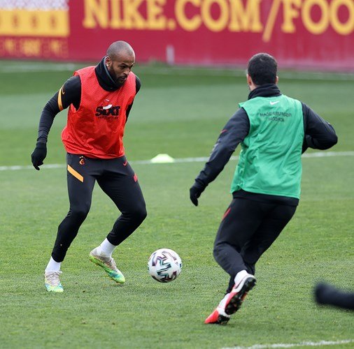 Galatasaray'da Emre Taşdemir'den iyi haber