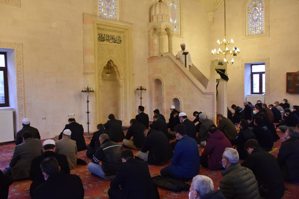 Ali Erbaş'tan koronavirüs açıklaması!  'Bu asrın en büyük imtihanı'