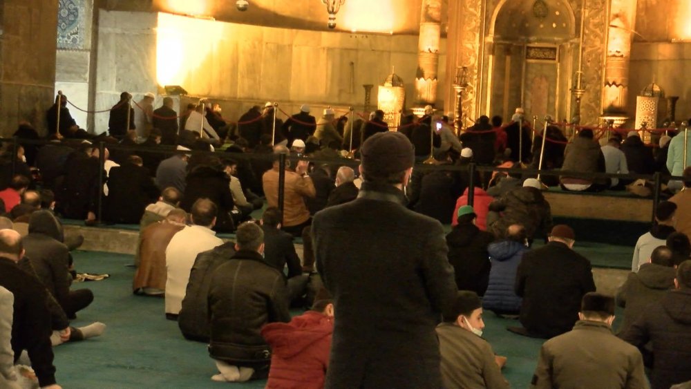 Ayasofya Camii'nde 87 yıl sonra Berat Kandili heyecanı