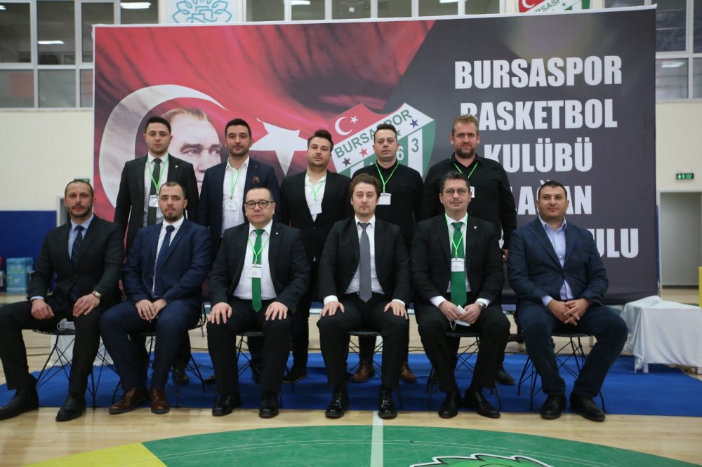 Bursaspor’da Başkan Sezgin güven tazeledi