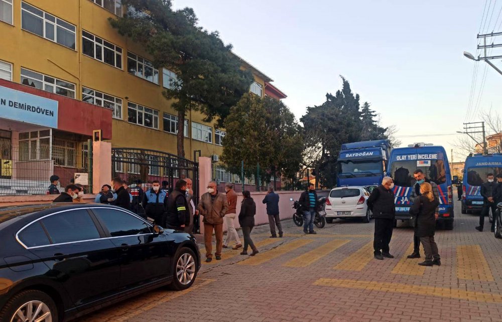 Tekirdağ'da Atatürk heykeline çirkin saldırı