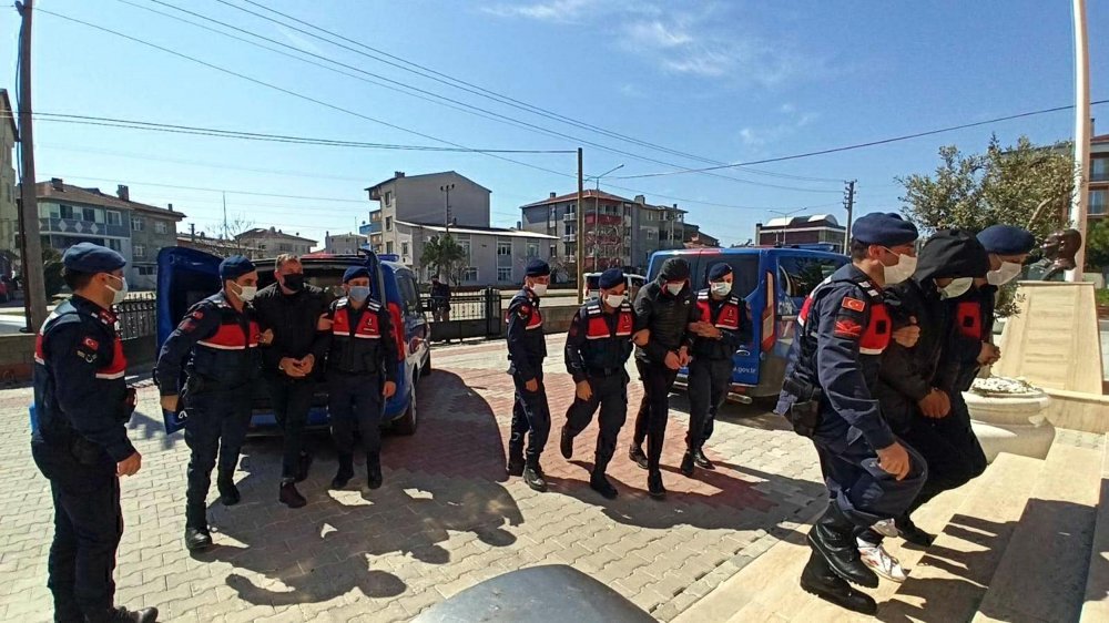 Tekirdağ'da kan donduran cinayet... Katlettiği kadını tarlaya gömdü!