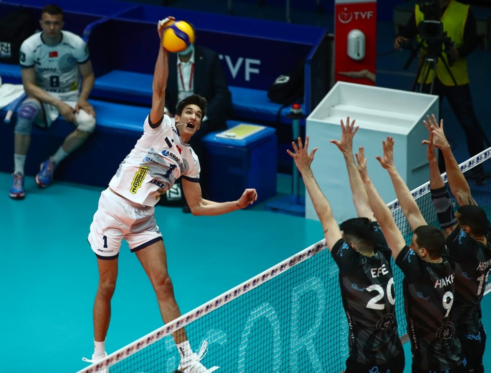 Kupa Voley’de ikinci finalist belli oldu