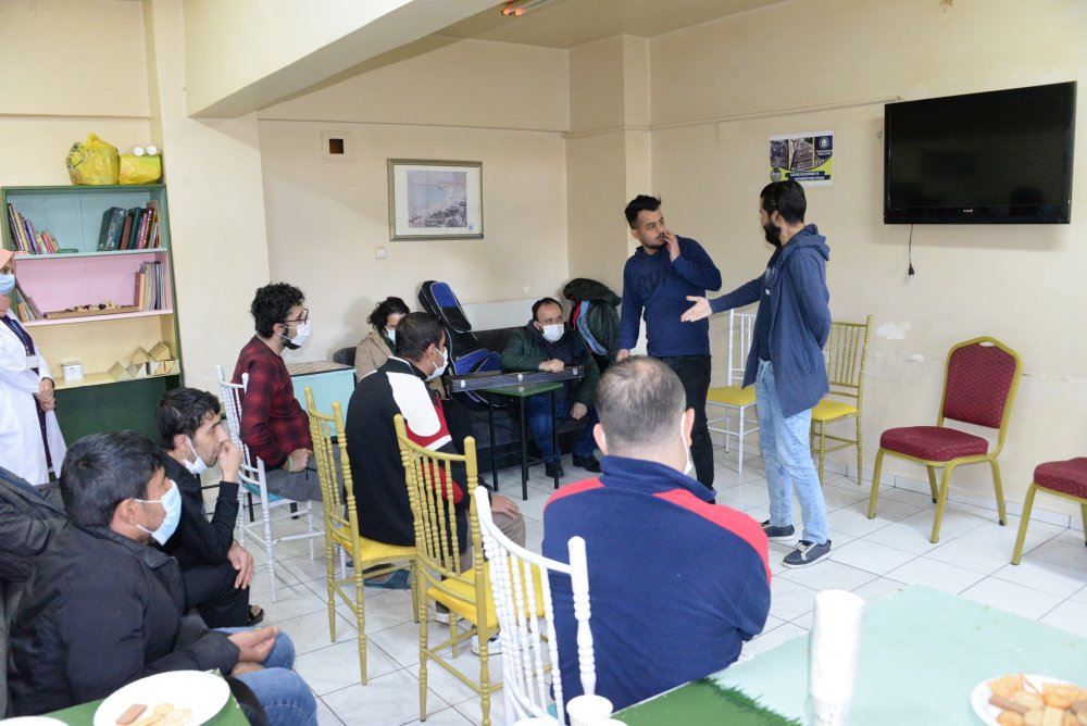 'Bipolar bozukluğu olanlar bahar mevsiminde manik atak yaşayabilir'