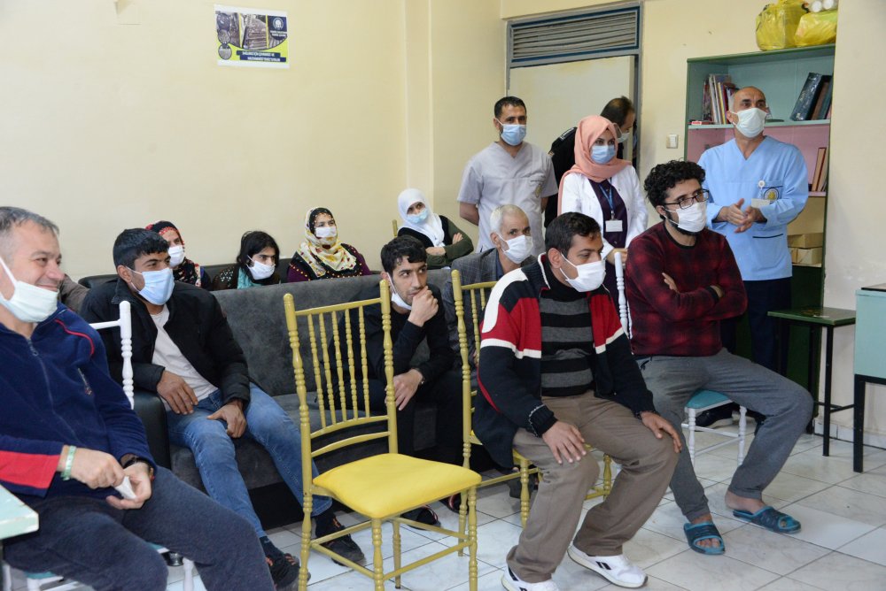 'Bipolar bozukluğu olanlar bahar mevsiminde manik atak yaşayabilir'