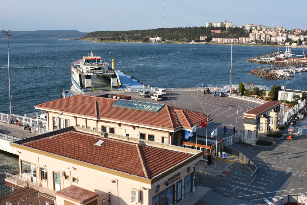 Gökçeada ve Bozcaada yolcuları dikkat! Seferler iptal edildi
