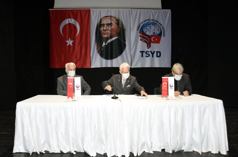 TSYD İzmir Şubesi'nde yeni yönetim kurulu belli oldu