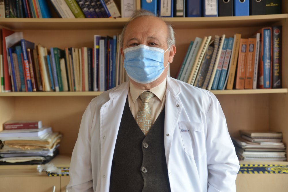 Bilim Kurulu üyesi Akın: Aşı günü belki oruç tutulmayabilir