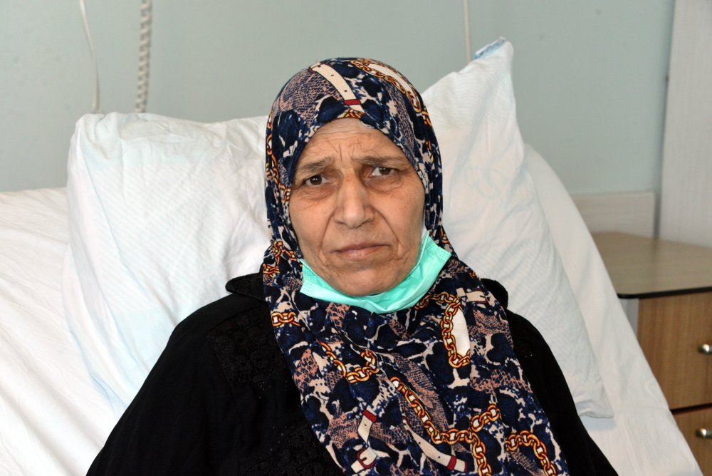 Karnı ağrımaya başlayınca hastaneye gitti; 9 kilo 600 gram ağırlığında tümör çıkartıldı