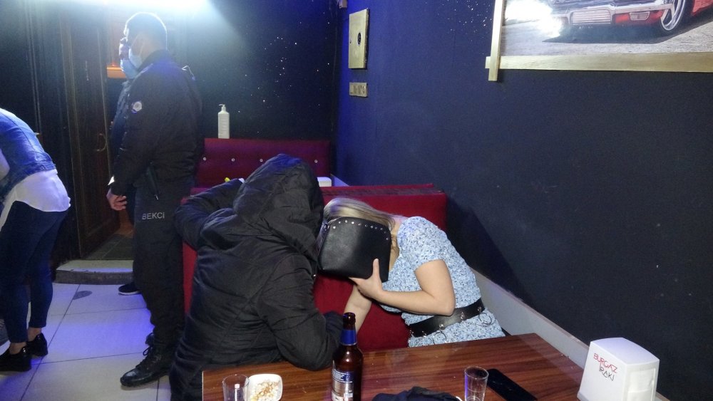 İzmir'de eğlence mekanına koronavirüs baskını: 110 bin lira ceza