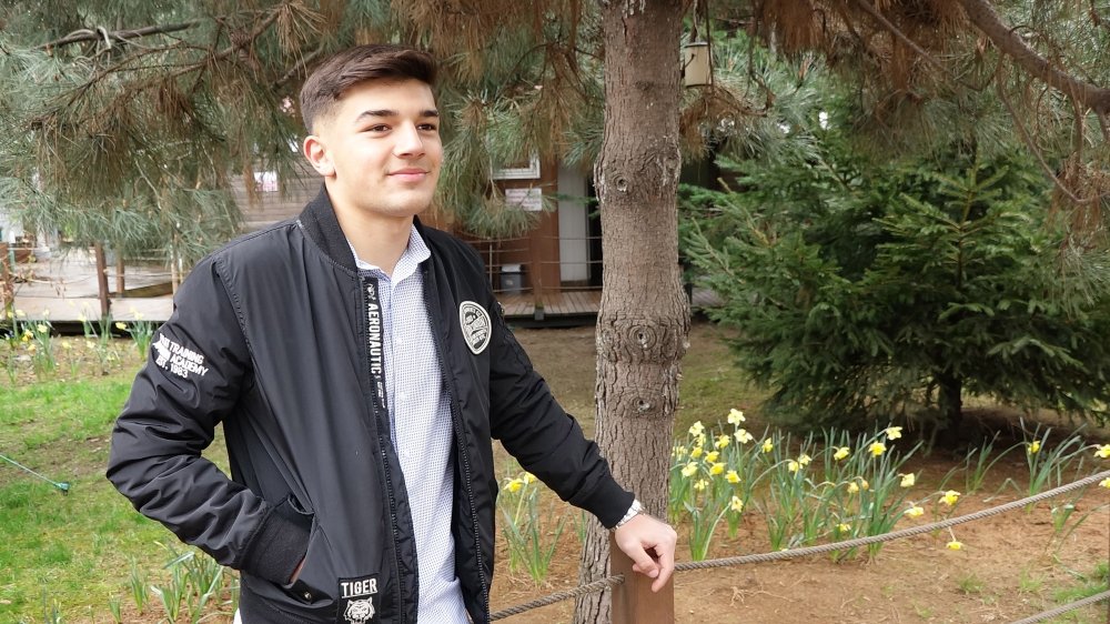 Apple'dan Mustafa Mert Topal'a davet