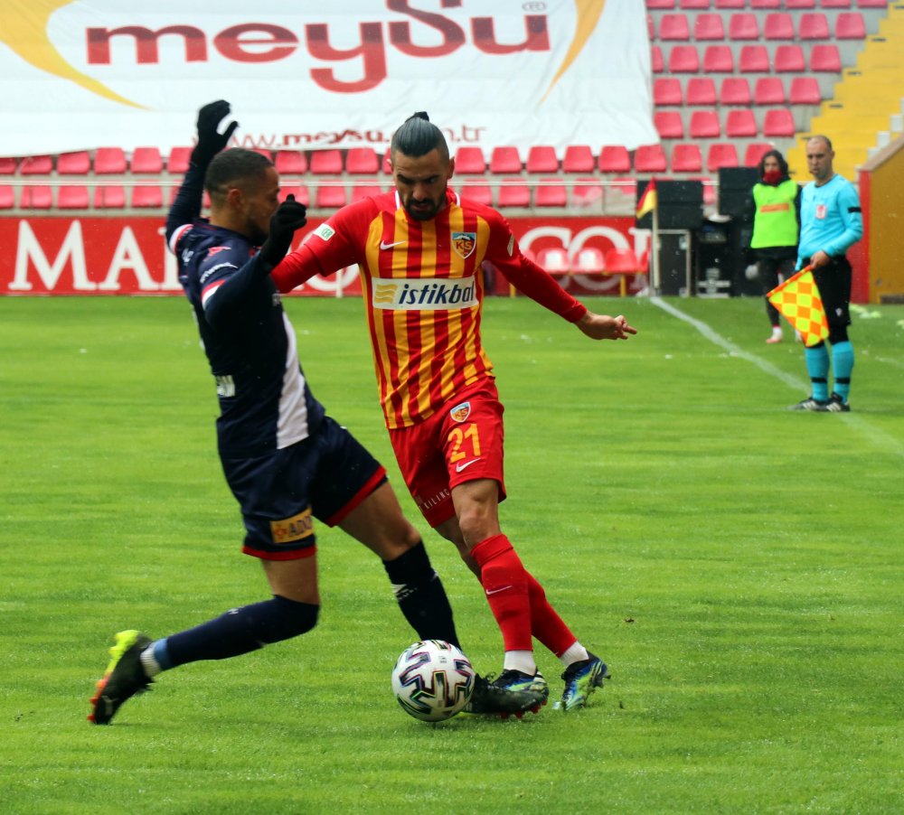 Antalyaspor deplasmanda Kayserispor'u tek golle geçti