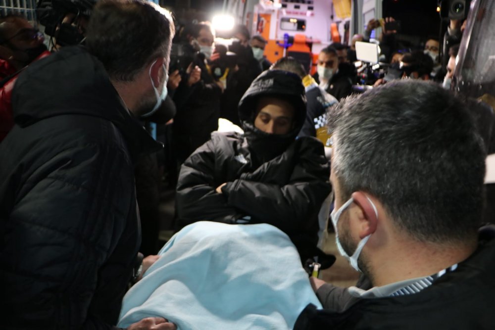 Beşiktaş'ta Erzurumspor maçında Cenk Tosun şoku