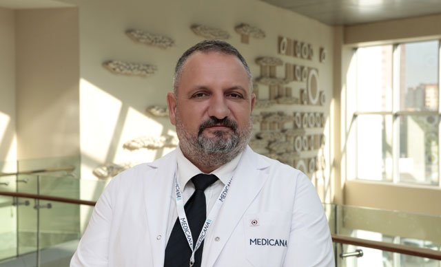 Parkinsonda semptomlar hastalık ilerledikçe kötüleşiyor