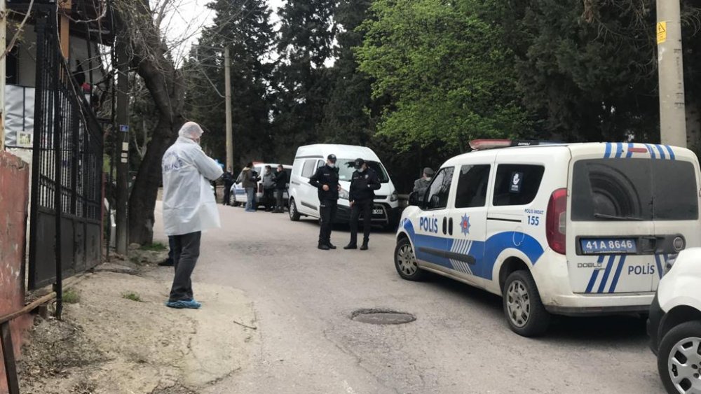 3 gündür kayıptı... Doğum sırasında yitirdiği bebeğinin mezarı başında cansız bedeni bulundu