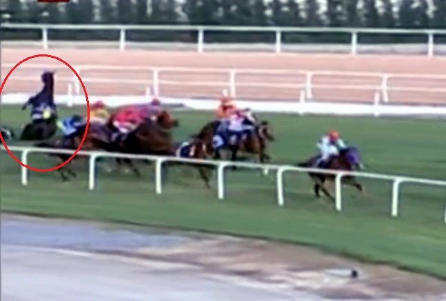 Hipodromda kaza üstüne kaza! 3 jokey hastanelik oldu