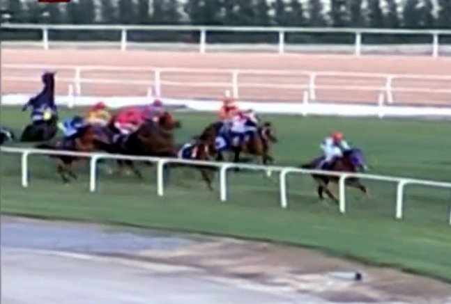 Hipodromda kaza üstüne kaza! 3 jokey hastanelik oldu