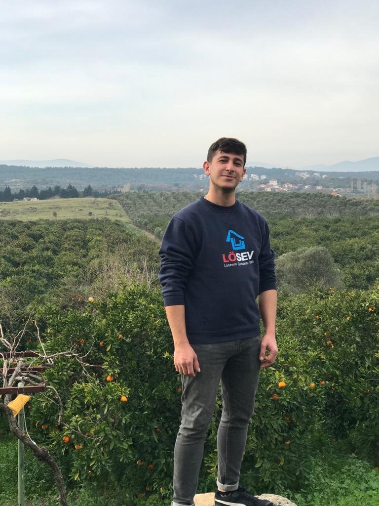 Lösemiyi yenen gençlerin başarı hikâyesi on binlere umut oluyor