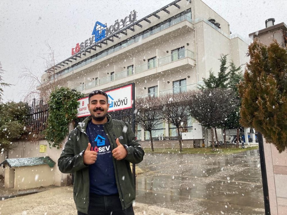 Lösemiyi yenen gençlerin başarı hikâyesi on binlere umut oluyor