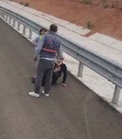 Ankara'da skandal görüntü! Çocuğunun gözü önünde yaptı