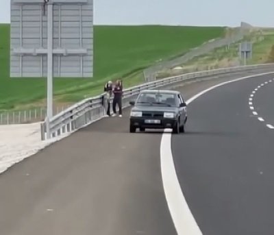 Ankara'da skandal görüntü! Çocuğunun gözü önünde yaptı