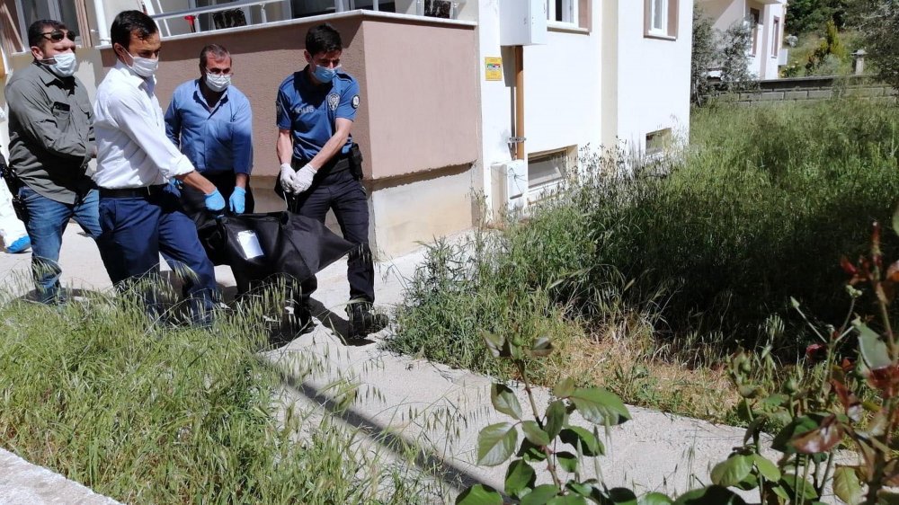 Üniversite öğrencisi kendini asarak intihar etti! 'Başaramadım'