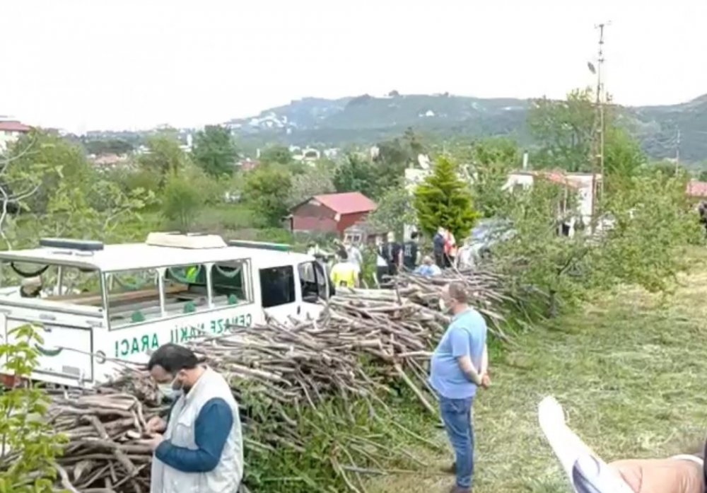 Giresun'da baltalı dehşet! Annesinin boğazını kesti, kardeşini ve polisleri yaraladı