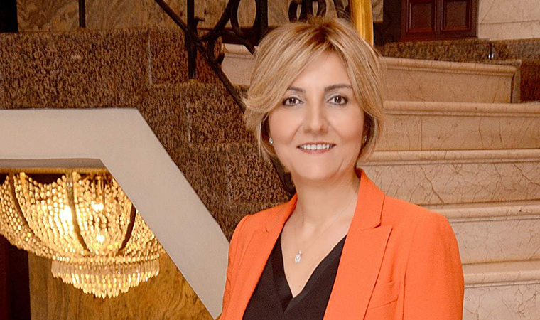 115154156-muberra-eresin.png