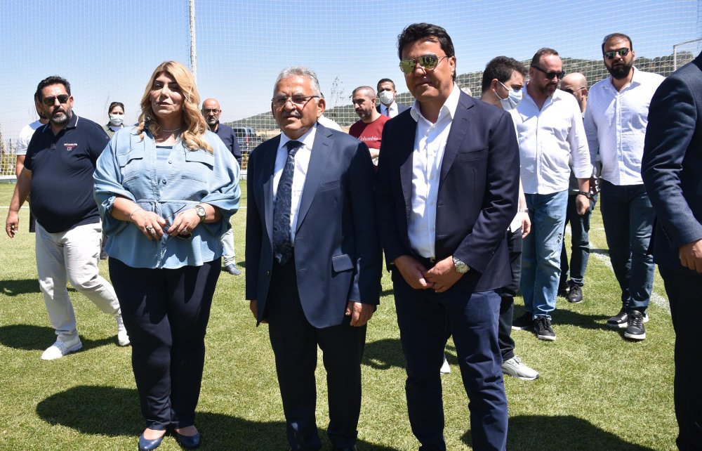 Berna Gözbaşı: Erciyes Yüksek İrtifa Kamp Merkezi'nin cazibe merkezi olmasını diliyoruz