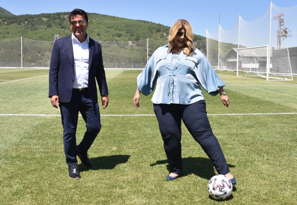 Berna Gözbaşı: Erciyes Yüksek İrtifa Kamp Merkezi'nin cazibe merkezi olmasını diliyoruz