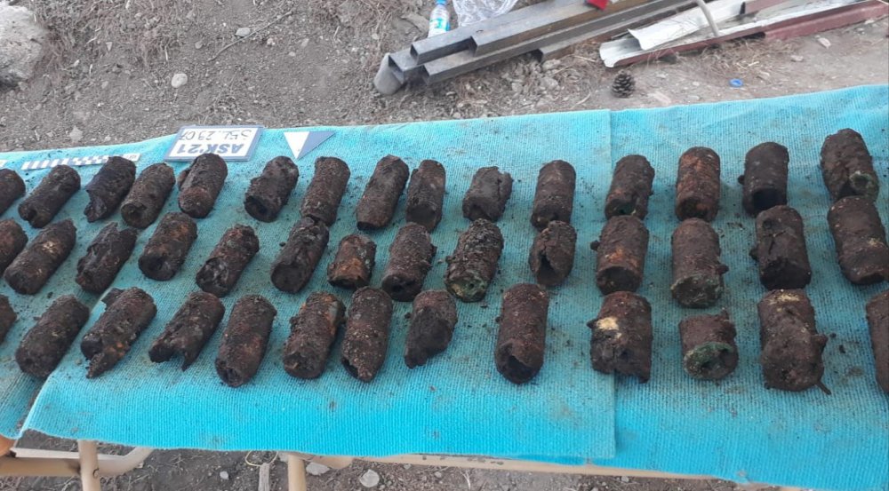 Diyarbakır'da, el bombası benzeri tarihi eserler bulundu