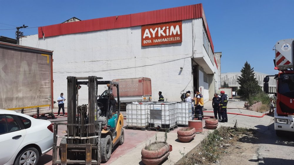 Gebze'de yakıt tankı yandı