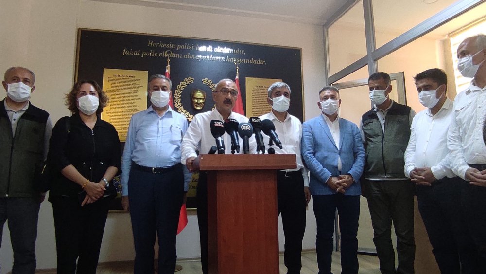 Hazine ve Maliye Bakanı Elvan, Mersin'de