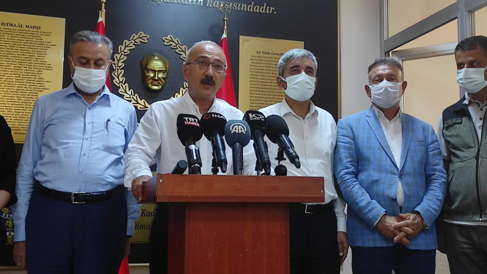Hazine ve Maliye Bakanı Elvan, Mersin'de