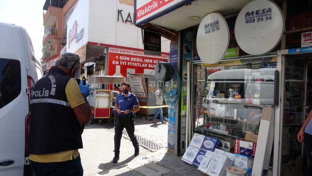 İzmir'de silahlı kavga: 3 yaralı