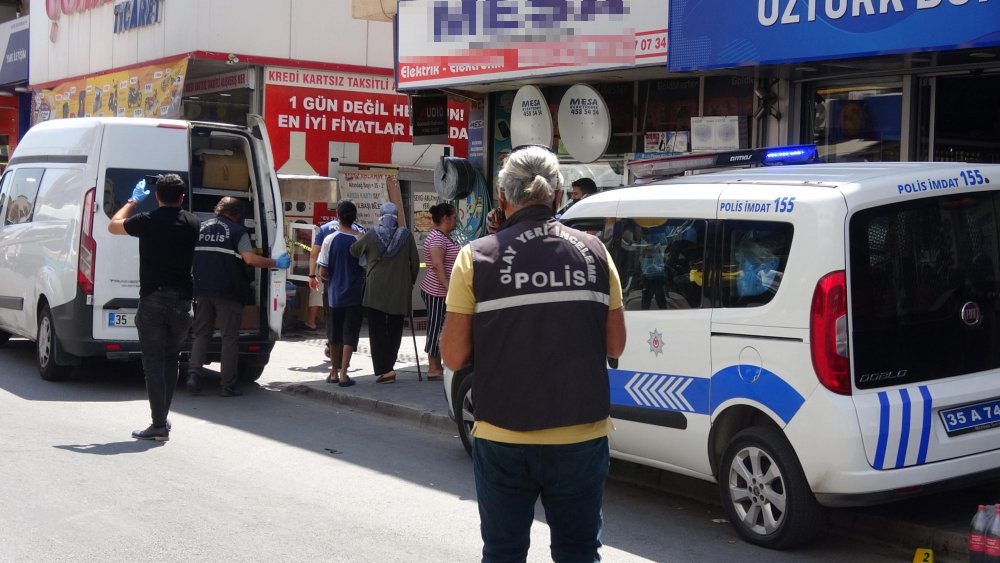 İzmir'de silahlı kavga: 3 yaralı