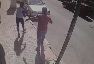 İzmir'de silahlı kavga: 3 yaralı