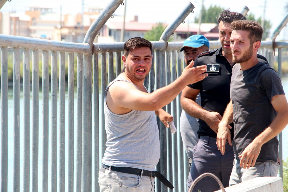 Sulama kanalına giren genç kayboldu, ağabeyi gözyaşı döktü
