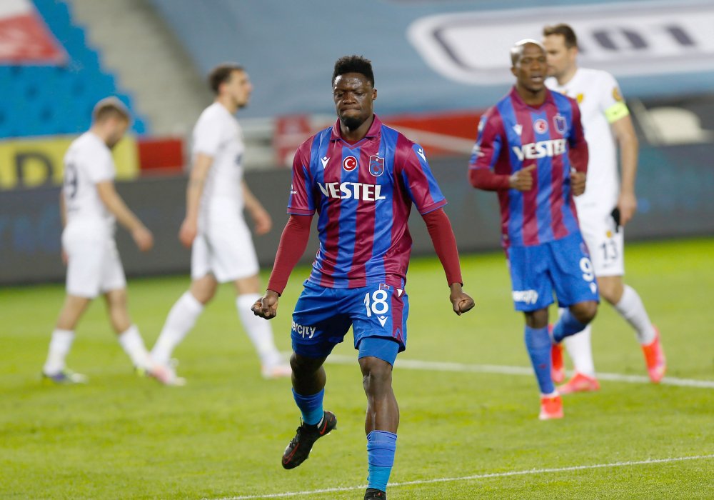 Ekuban transfer görüşmesi için Trabzon’dan ayrıldı