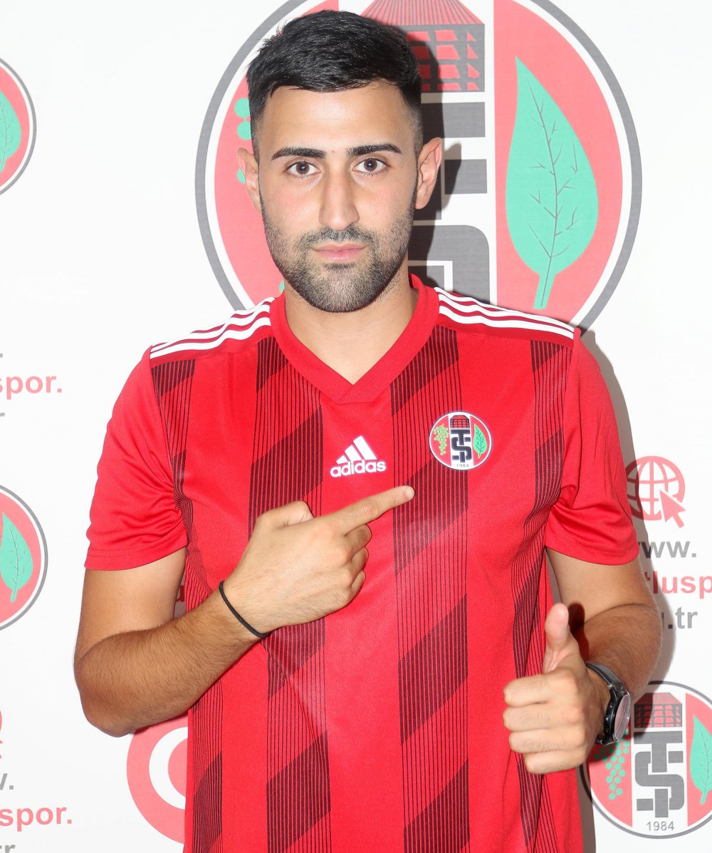 Turgutluspor gurbetçi Özgür'le anlaştı