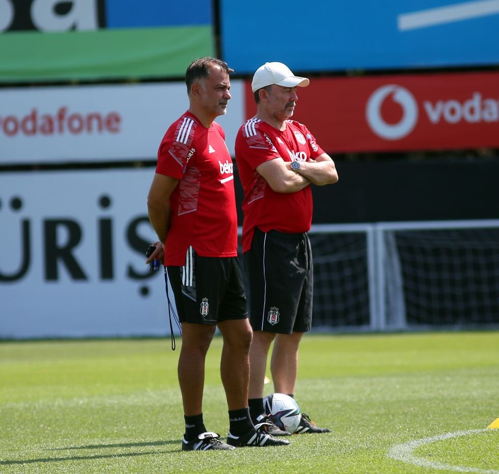 Beşiktaş'ta yeni sezon hazırlıkları sürüyor
