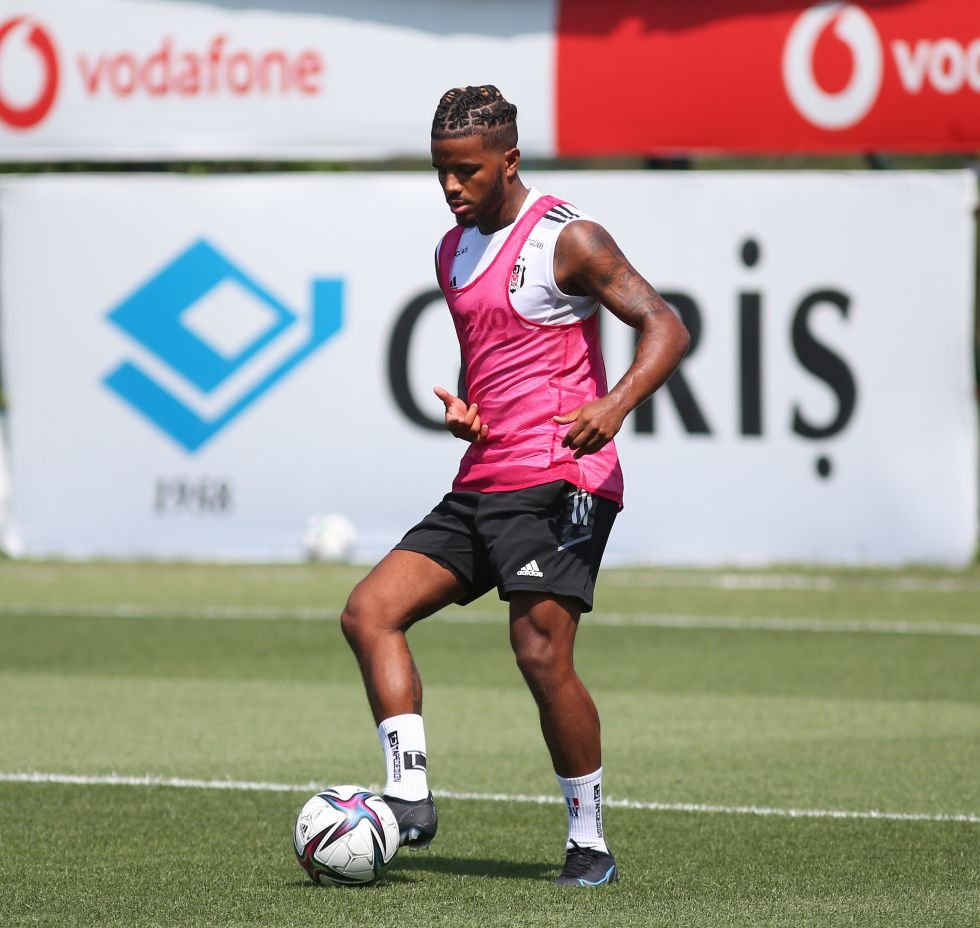 Beşiktaş'ta yeni sezon hazırlıkları sürüyor