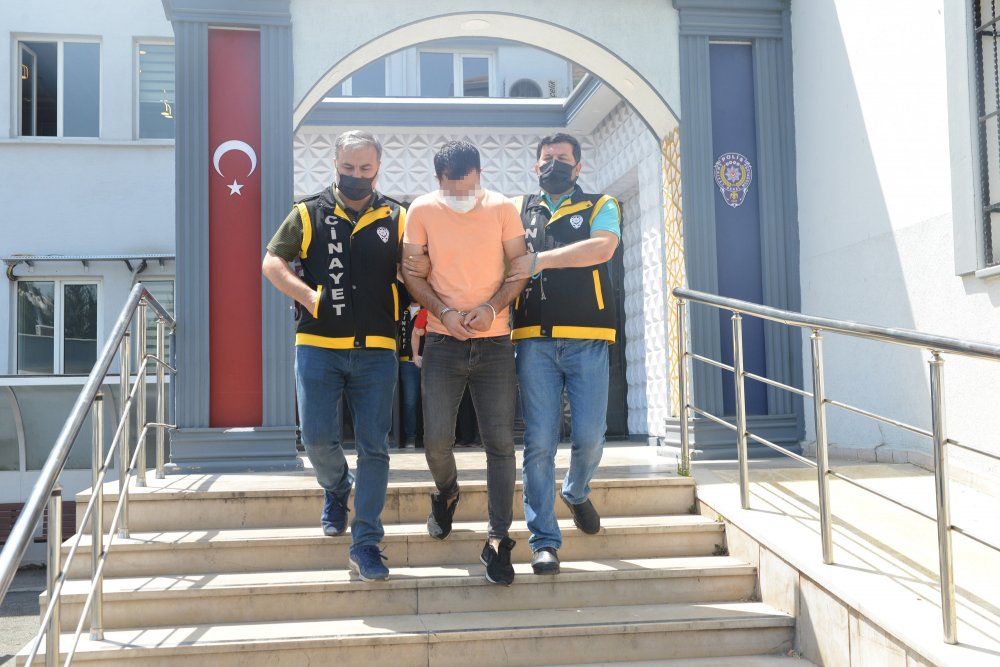 Oğlunun WhatsApp'tan paylaştığı fotoğraf nedeniyle öldürülmüş