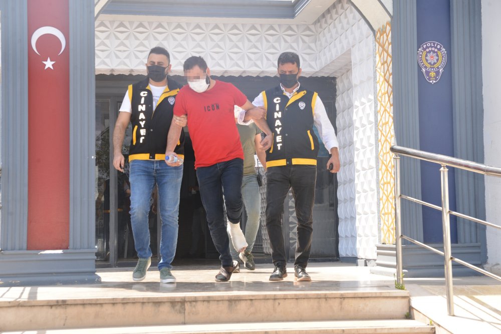 Oğlunun WhatsApp'tan paylaştığı fotoğraf nedeniyle öldürülmüş